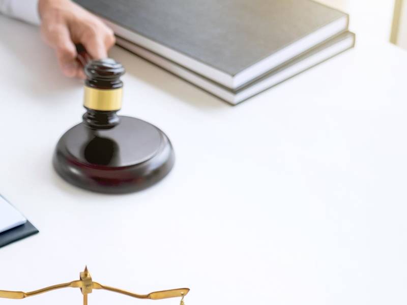 上海工傷律師事務所：上下班途中工傷認定的證據要點剖析